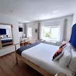 Romantik 4*