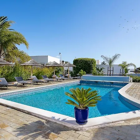 Guest house Romantik Salema