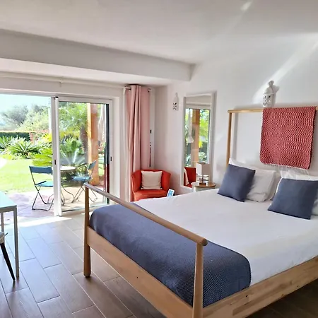Romantik Guest house