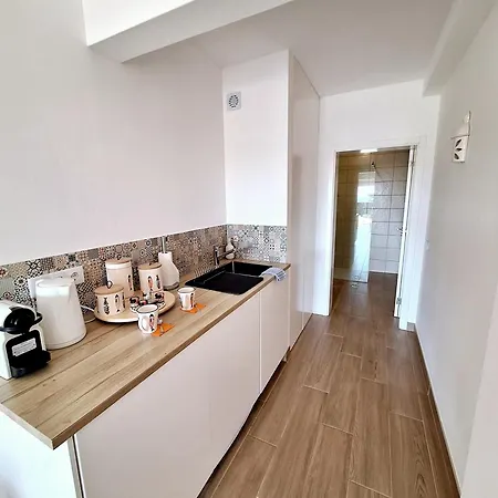Romantik Guest house *