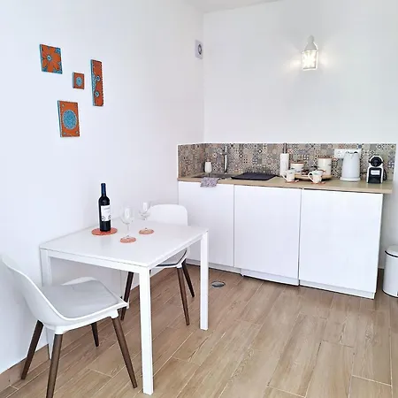 Guest house Romantik Salema