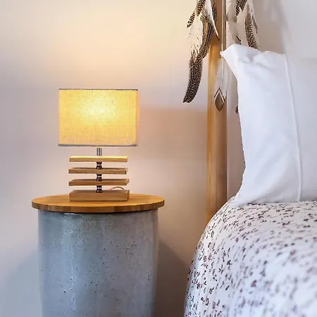 Romantik Salema